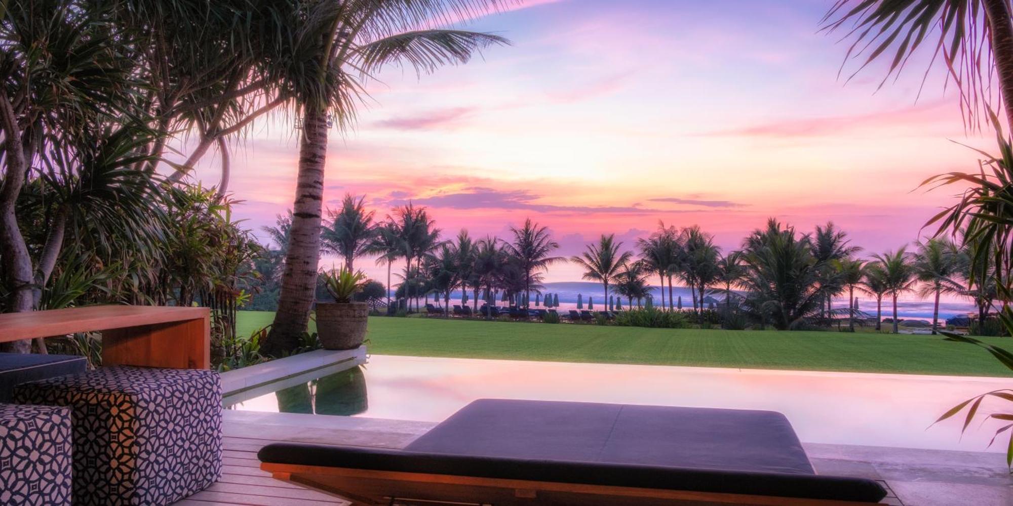 Hotel Komune And Beach Club Bali Керамас Екстер'єр фото