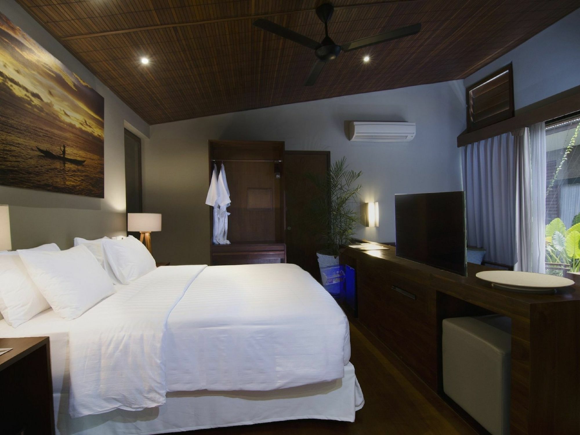 Hotel Komune And Beach Club Bali Керамас Екстер'єр фото